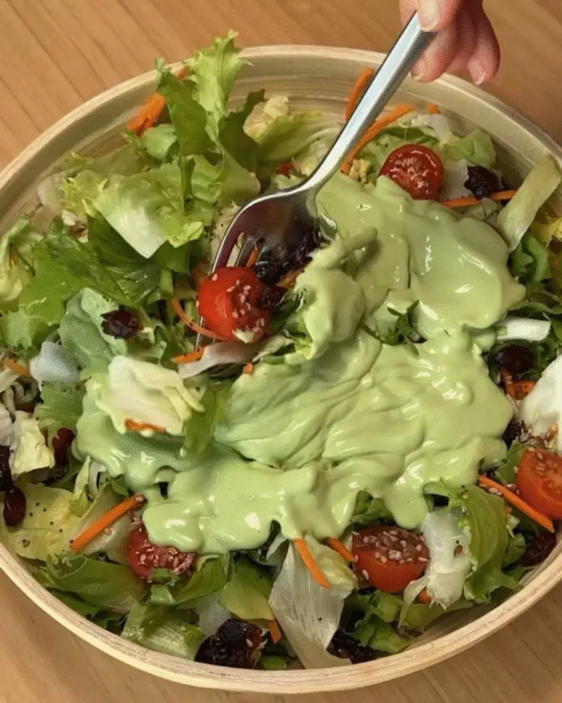 Salada no pote com molho